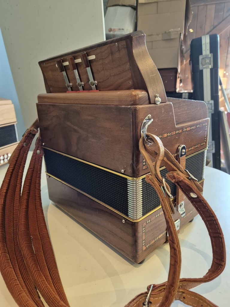 Castagnari Handry 18 - Registres automatique main droite